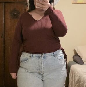 Cider Size 1X Maroon Long Sleeve Top Ruched Sides